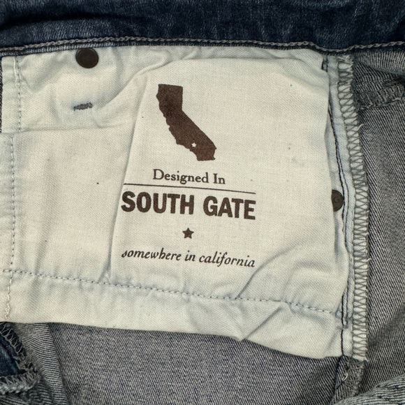 AG Cigarette Leg Prima Crop Jean Size 32 (XL, 14/16) - Picture 6 of 9